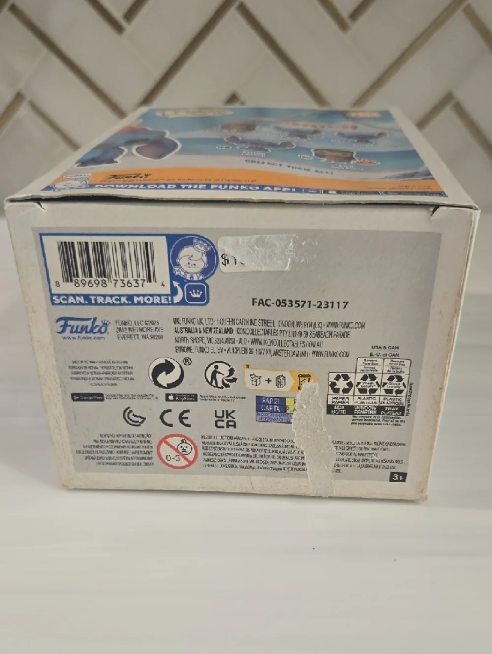 Funko Stitch with Plunger - Blue and Red Pop! Vinyl 1354 - Picture 5 of 5
